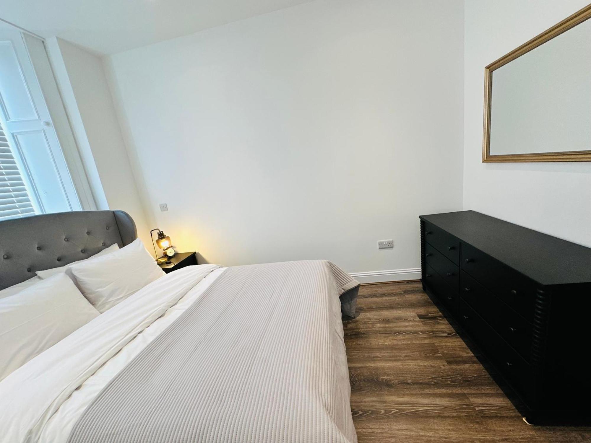 Barnet House Serviced Apartments Dunfermline Extérieur photo