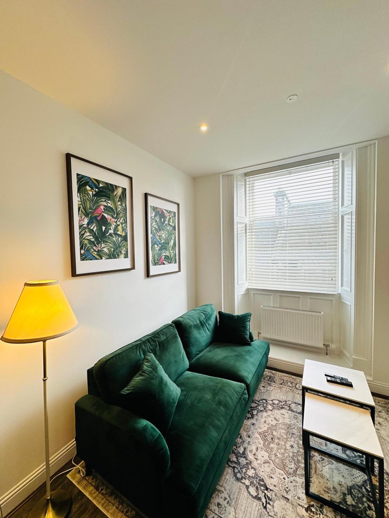 Barnet House Serviced Apartments Dunfermline Extérieur photo